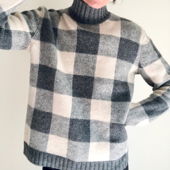 100% lambswool gray gingham sweater - Picture 11 of 14